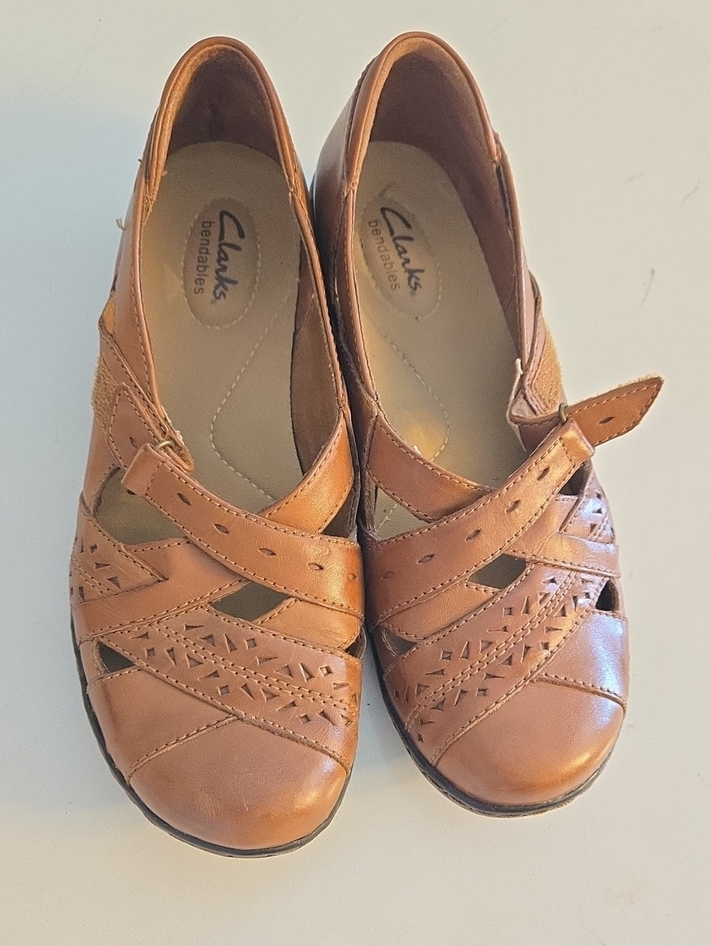 Clarks Bendables Brown Leather Strappy Comfort Flats Size 8M